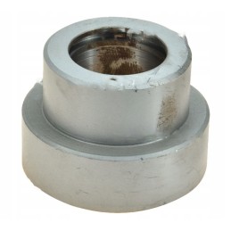 Pasukama kaiščio kreipiamoji įvorė, skirta Zetor 5511