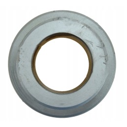 Pasukama kaiščio kreipiamoji įvorė, skirta Zetor 5511