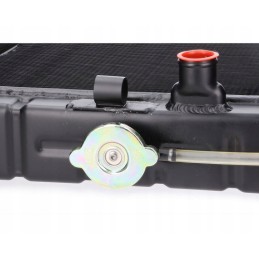 Ursus C 330 sustiprintas varinis vandens aušintuvas