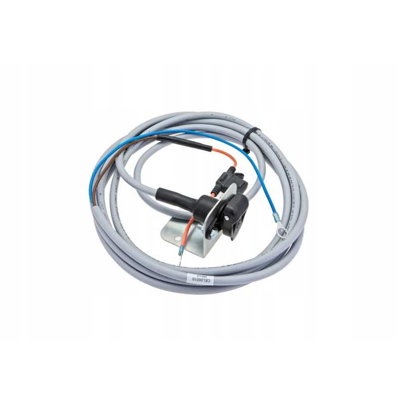 Cel00010 laidas su cobo elektros lizdu