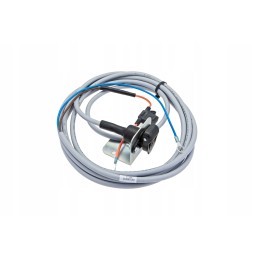 Cel00010 laidas su cobo elektros lizdu