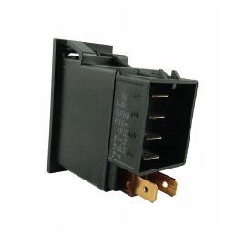 Išjungtas automatinis jungiklis su 4 kontaktų užraktu