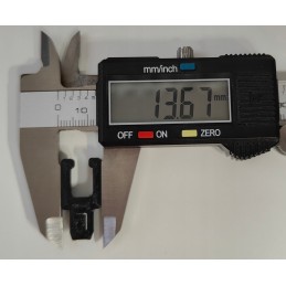 Subaru saugiklių dangtelių skląsčiai yra patvarūs