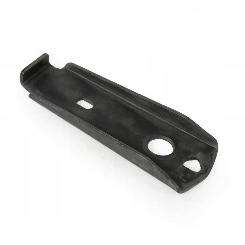 Sankaba ir ST svirtis, atjungianti traktoriaus pavarą