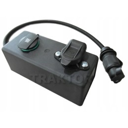 Dėžutė 1x 3 kontaktų cigarečių degiklio lizdui