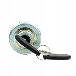 Paspauskite Zetor uždegimo jungiklį su agtech raktu