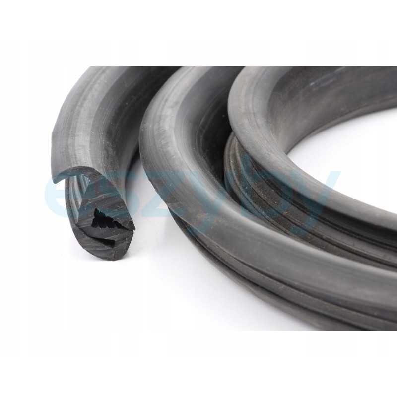 Mtz traktoriaus kabinos lango tarpiklis