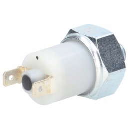 Massey Ferguson alyvos slėgio jutiklio jungiklis