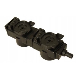 Tiesi alyvos surinkimo sistemos jungtis