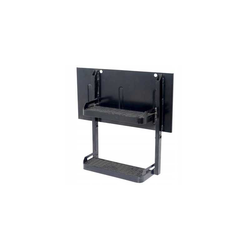 Zetor laipsnio kabina, kairėje čekų Zetor