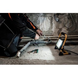 LED lauko prožektorių lempa, atspari vandeniui, 92 vatai