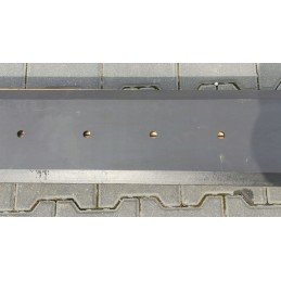 Originalus kaušo ašmenys 2450 mm 18 skylių manitou