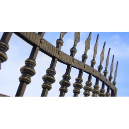 Jūrinių dažų lakas Ursus Zetor Ral 8017 1l