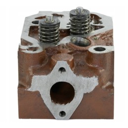 Sukomplektuota Zetor 3 4 cilindrų variklio galvutė