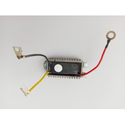 Kintamosios srovės generatoriaus įtampos reguliatorius 12b 14v, skirtas mf 3 351