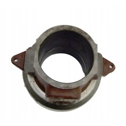 Atlaisvinkite guolio sankabos įvorę su guoliu c