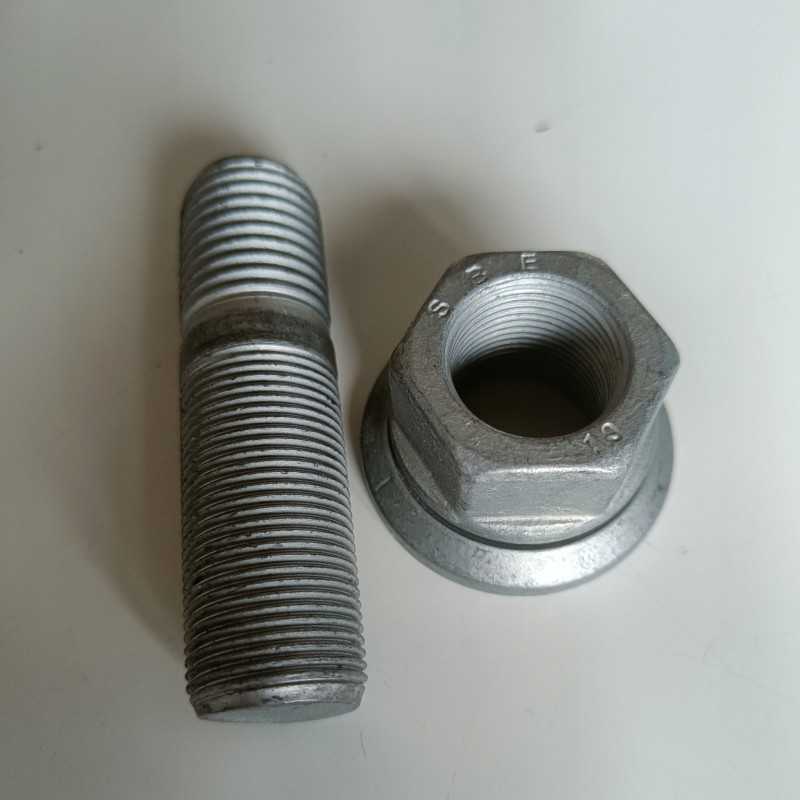 Ratų smeigių rinkinys Volvo BL60 BL61 BL70 BL71