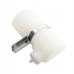 Universalus variklio aušinimo skysčio bakas