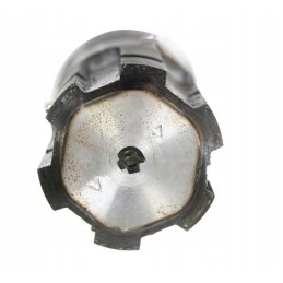 Vertikalus barstytuvo adapterio pavarų dėžės velenas