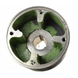 Movos gale yra 8 mm skersmens griovelis, 30 mm skersmens skylė