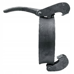 Kardaninis žiedas su svirtiniu mechanizmu ūkininkavimo sistema