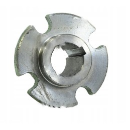 Flanšinė rankovė sujungia barstytuvą