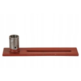 Grandinės įtempimo svirtis mėšlo kratytuvui