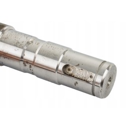 Vertikalus rnz trąšų barstytuvo pavarų dėžės velenas