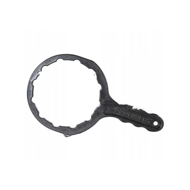 Raktas, skirtas atsukti purkštuvo įsiurbimo filtrus