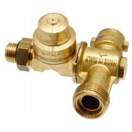 Purkštuvo tvirtinimas su išoriniu sriegiu ir užraktu