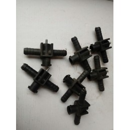 Ant galvutės ir purkštuvo korpuso yra varžtas NKPL 2