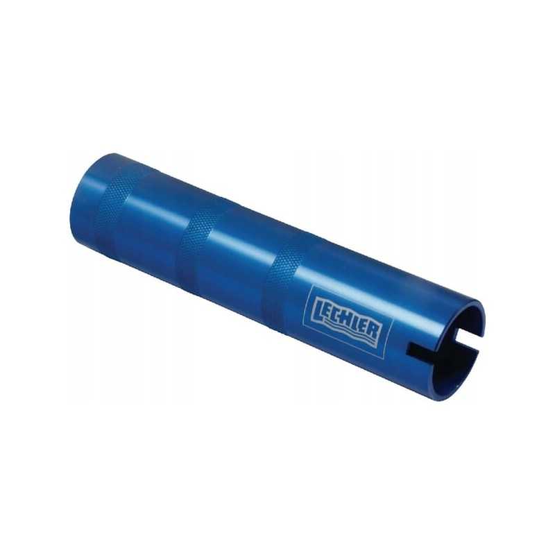 Purkštukų montavimo įrankis