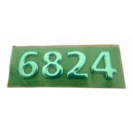 Ženklas 6824 sidabru iškilusios raidės