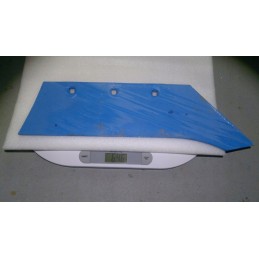 Paplatintas peiliukas su 3 kištukų angomis