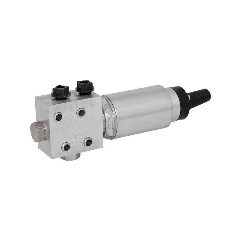 Hidraulinis skirstytuvas priekinei elektrinei pavarai