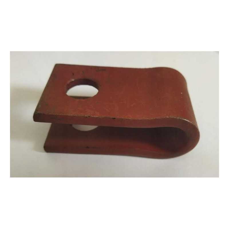 Plūgo veleno spaustukas, pašarų pjoviklis, plūgo laikiklis