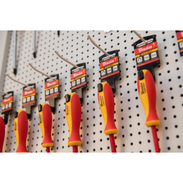 Izoliuotas plokščias atsuktuvas SL2.5/75mm 1kV -DIY-SL1125075-V