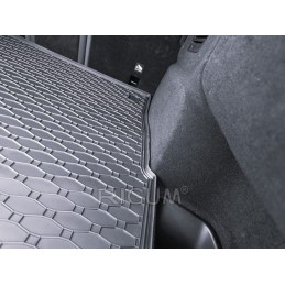 „Alfa Romeo Stelvio“ (su žemų dažnių garsiakalbiu) krosoveris 2017– RIGUM 401004 bagažinės kilimėlis