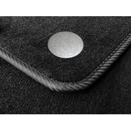 „Dacia Duster II“ (be daiktadėžės) 2018 m. – MAX-DYWANIK veliūriniai kilimėliai