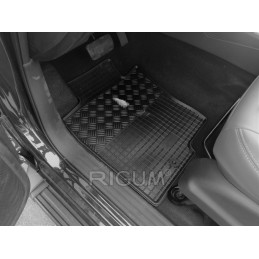 „Dongfeng DF 6“ pikapas 2017– / „Nissan Navara IV“ pikapas 2016–2022 m. / „Renault Alaskan“ pikapas 2017– RIGUM guminiai kilimėl