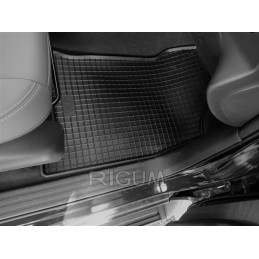 „Dongfeng DF 6“ pikapas 2017– / „Nissan Navara IV“ pikapas 2016–2022 m. / „Renault Alaskan“ pikapas 2017– RIGUM guminiai kilimėl