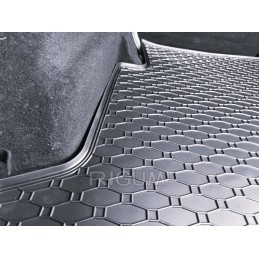 „Ford Mondeo IV“ sedanas, 2007–2014 m. (vietą taupantis atsarginis ratas), bagažinės kilimėlis RIGUM 408256