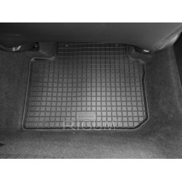 „Honda Civic XI“ hečbekas 2022 m. – RIGUM 905670 guminiai kilimėliai – lengvojo lydinio. Sumontuoti vairuotojo vietoje.