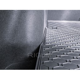 „Hyundai i30 III Fastback MHEV“ bagažinės kilimėlis nuo 2021 m. RIGUM 410297