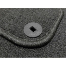 „Hyundai Tucson IV“ netinka hibridiniams 2020 m. modeliams – MAX-DYWANIK veliūriniai kilimėliai