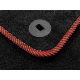 „Hyundai Tucson IV“ netinka hibridiniams 2020 m. modeliams – MAX-DYWANIK veliūriniai kilimėliai