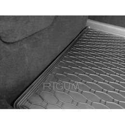 „Mercedes B“ klasės W246 visureigis nuo 2011-10-2018.12. Bagažinės kilimėlis RIGUM 421095