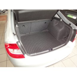 „Skoda Rapid Liftback 2012–2019“ krovininis tinklas AUTO-MOTOR K0136 (90 × 115)