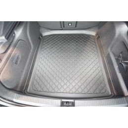 „Skoda SuperB IV“ sedanas nuo 2023 m. (vidaus degimo versija / mHEV hibridas - apatinė bagažinė (be judančių grindų) Bagažinės k