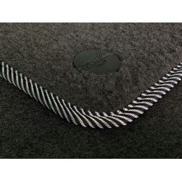 BMW X1 F48 2015- (be atramos kojoms) MAX-DYWANIK veliūriniai kilimėliai